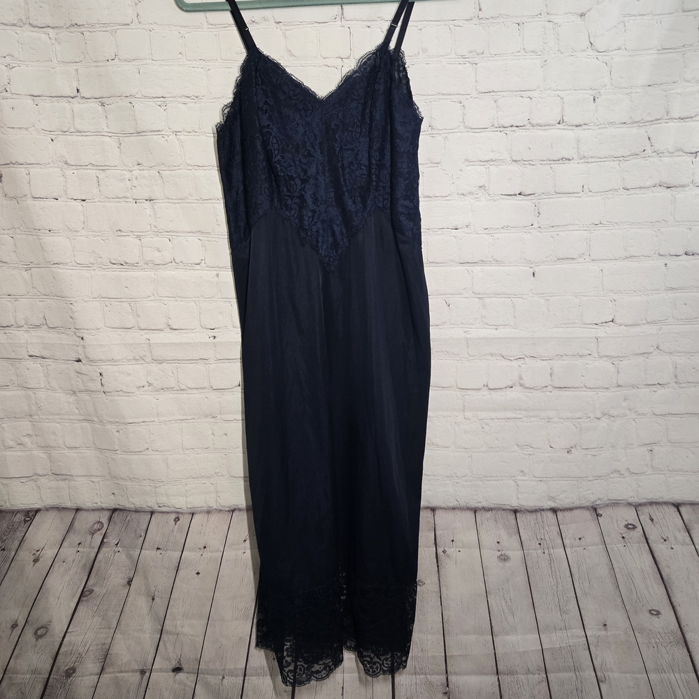 Vtg 60s Vanity Fair Full Slip Dress Navy Lace Bodice Hem Boudoir Grunge 38 Tall